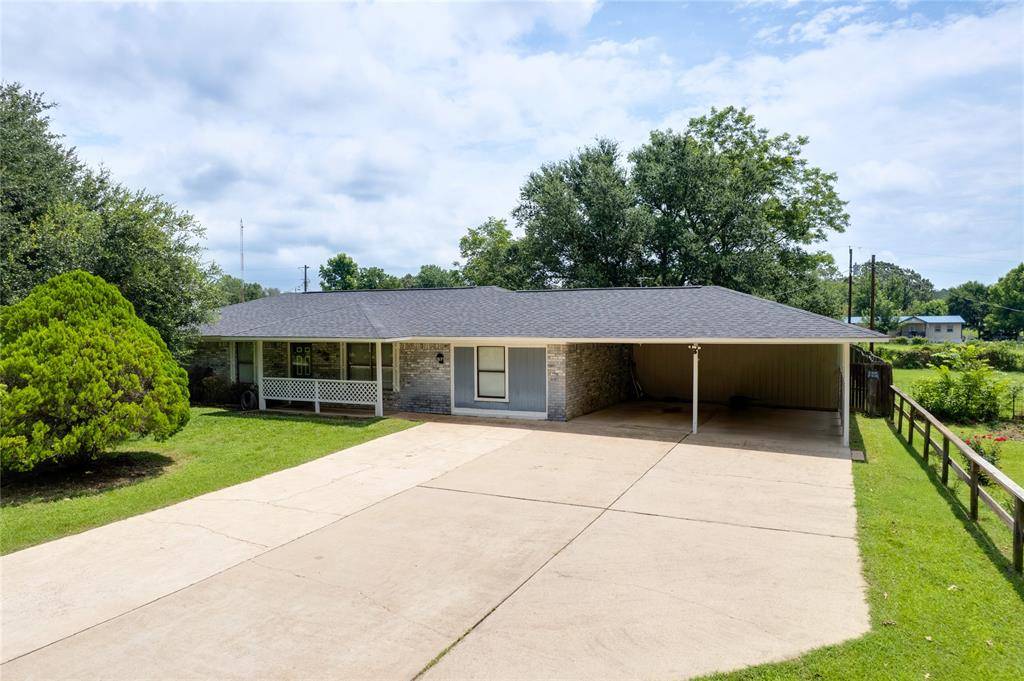 109 County Road 1224, Mount Pleasant, TX 75455