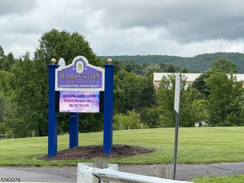 142 Wheatsworth Rd, Hardyston Twp., NJ 07419