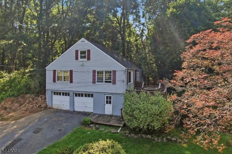 15 Roosevelt Ave, Washington Twp., NJ 07865