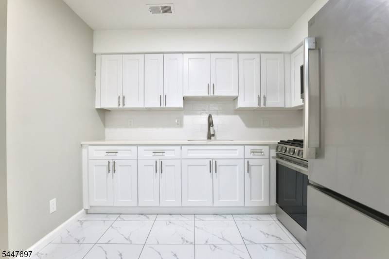 452 Marshall St #2, Elizabeth City, NJ 07206