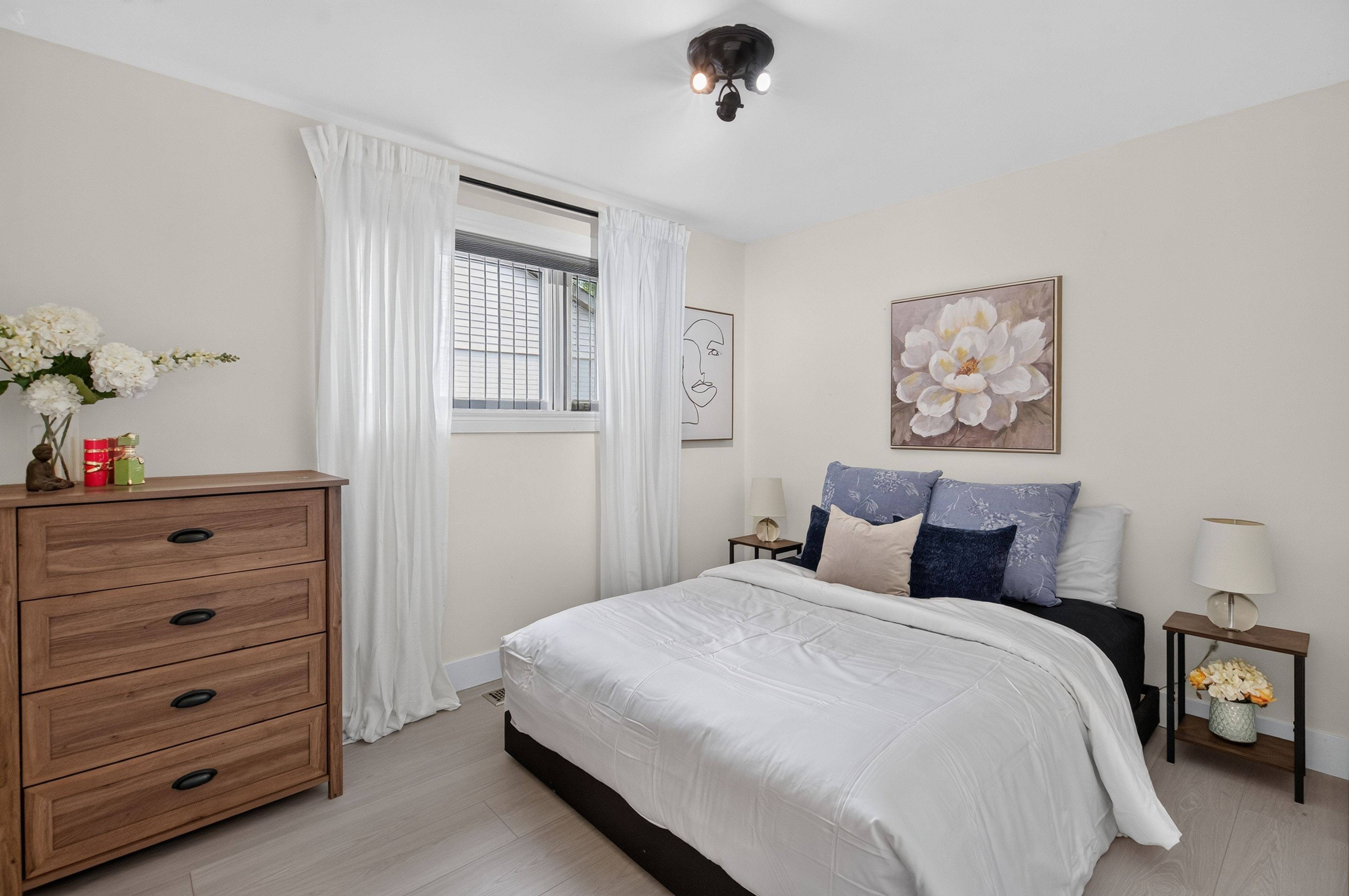 236 Hammersmith CT, Burlington, ON L7L 4N7