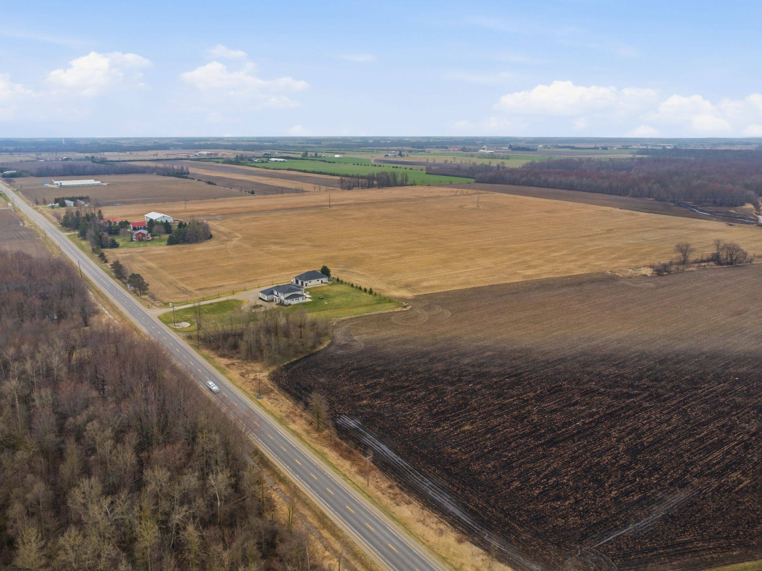 9 Wellington RD, Mapleton, ON N0G 2T0