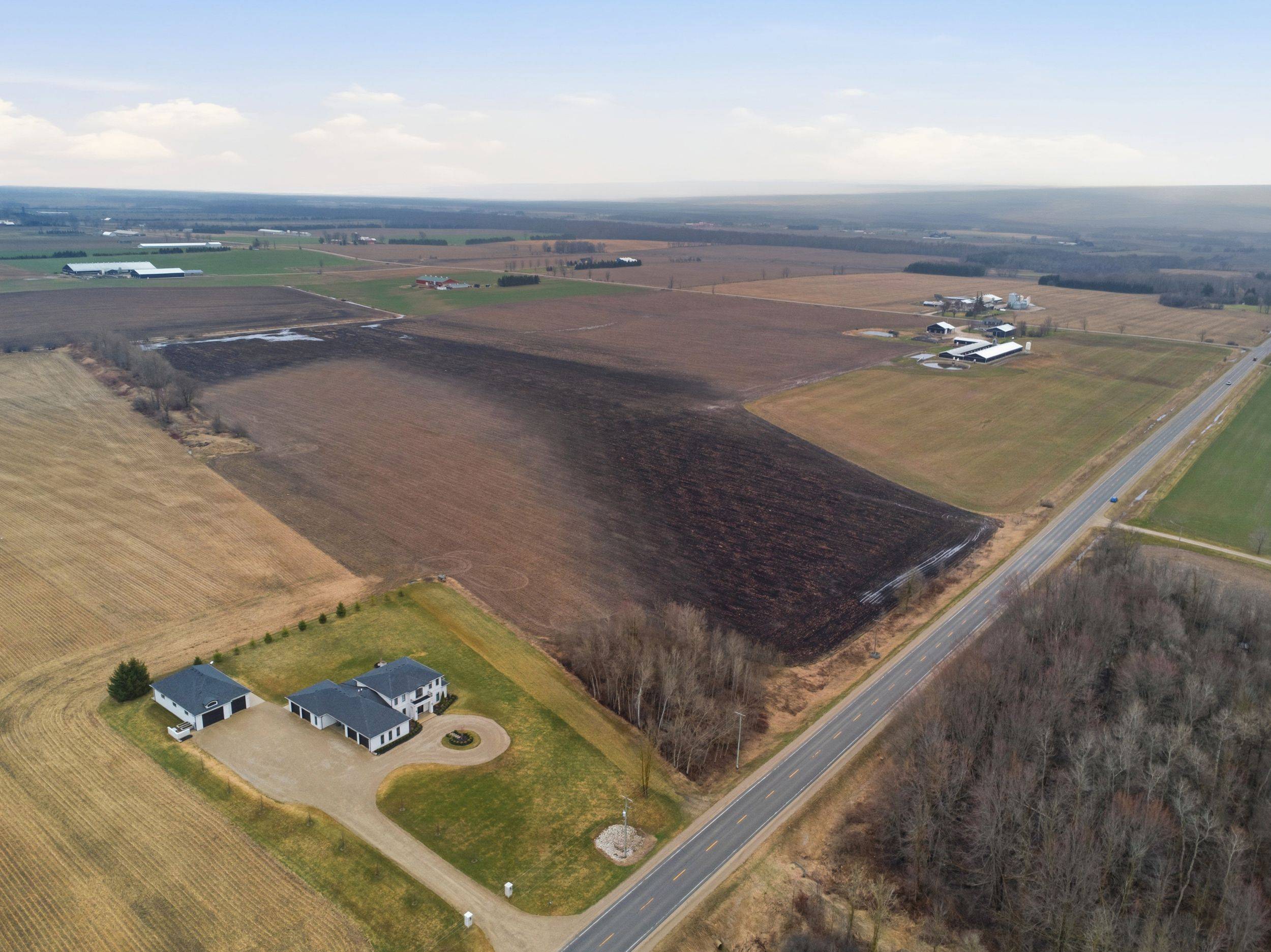 9 Wellington RD, Mapleton, ON N0G 2T0