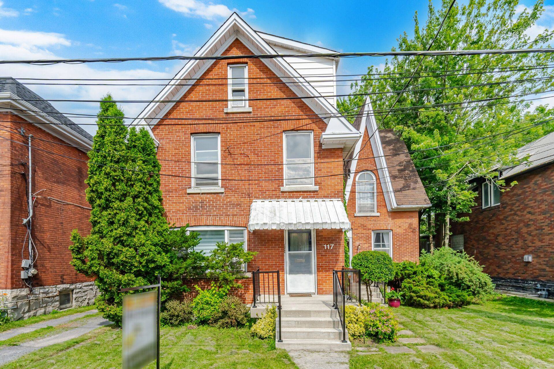 117 Nelson ST, Kingston, ON K7L 3W9