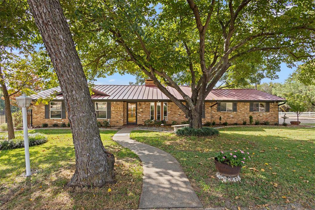 1009 W Interstate20, Grand Prairie, TX 75052