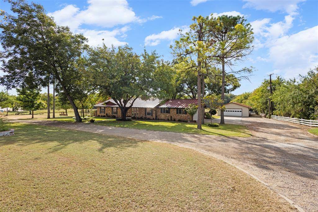 1009 W Interstate20, Grand Prairie, TX 75052