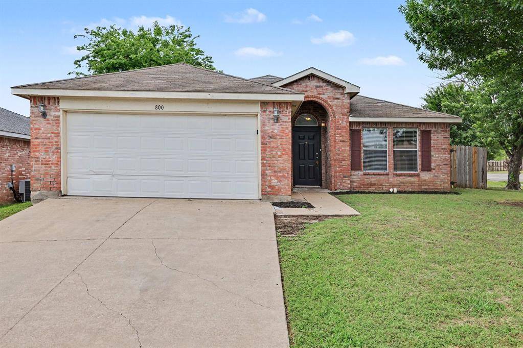 800 Castlewick Court, Arlington, TX 76018