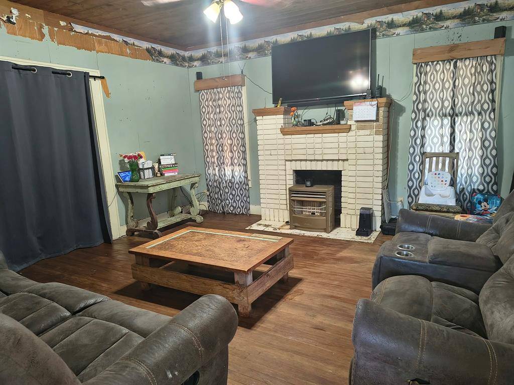 1308 Avenue L, Anson, TX 79501