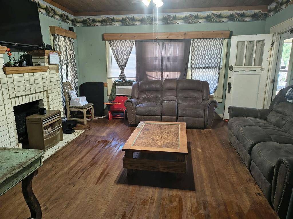 1308 Avenue L, Anson, TX 79501