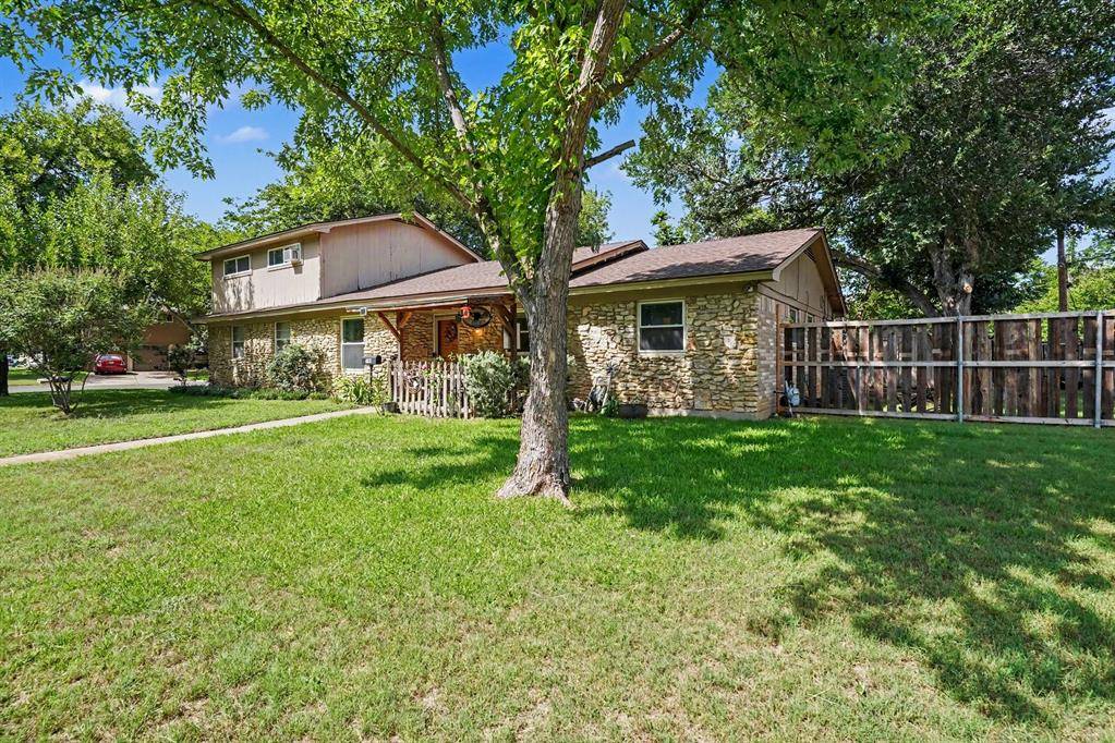 144 NW Jill Ann Drive, Burleson, TX 76028