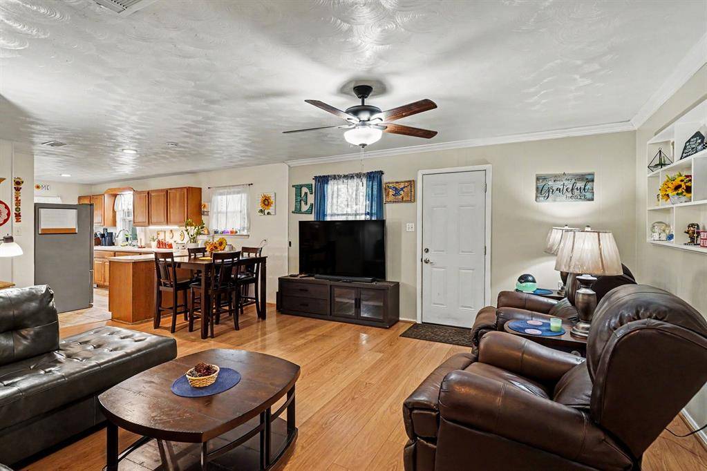 144 NW Jill Ann Drive, Burleson, TX 76028