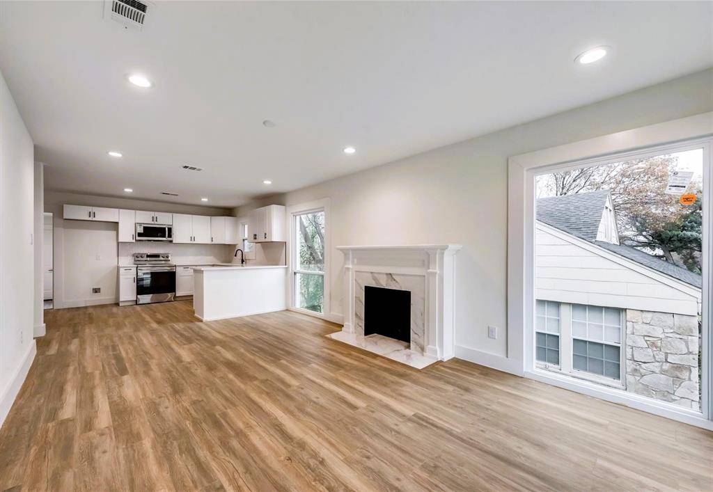 1411 Arborvitae Avenue, Dallas, TX 75224