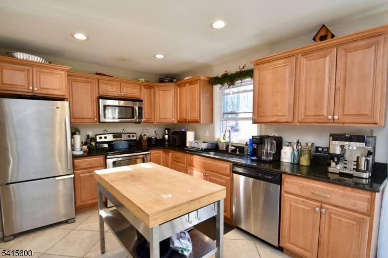 14 Tallahatchie Dr, Vernon Twp., NJ 07461