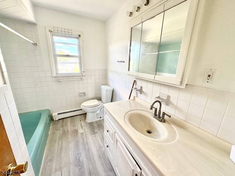 78 Arlington Ave #2, Clifton City, NJ 07011