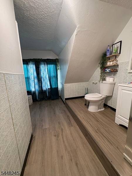 21 Danforth Ave, Jersey City, NJ 07305