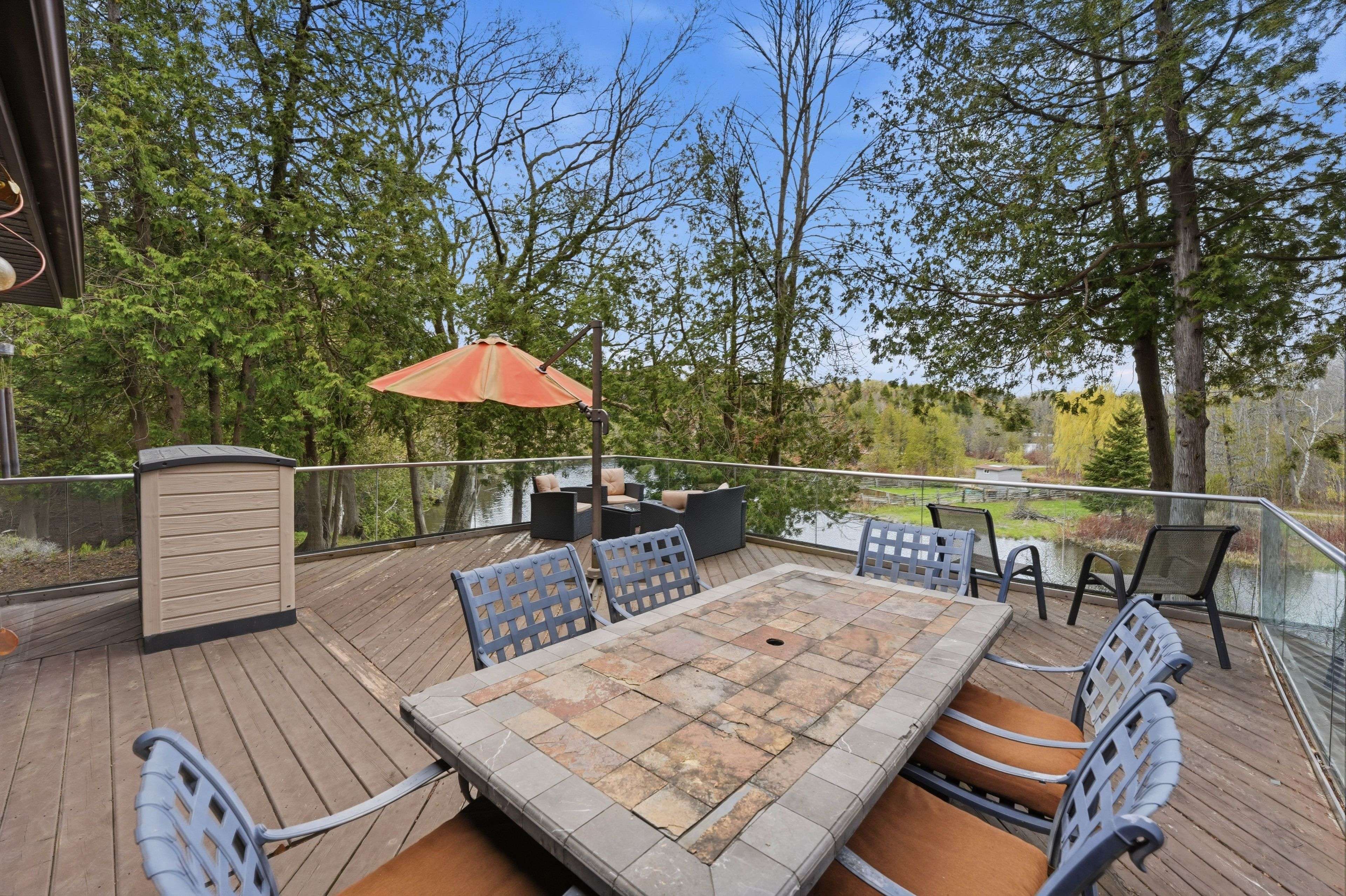 104 Riverbank DR, Georgina, ON L0E 1N0