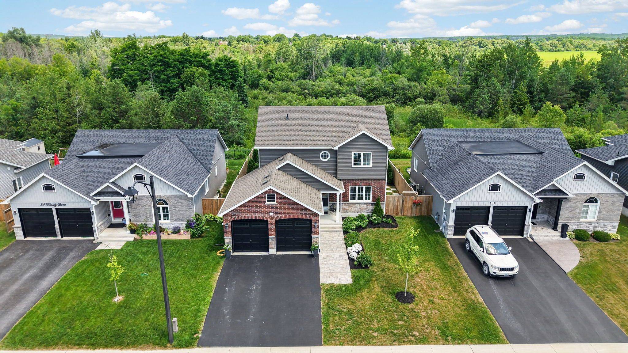36 Beverly ST, Springwater, ON L0L 1P0