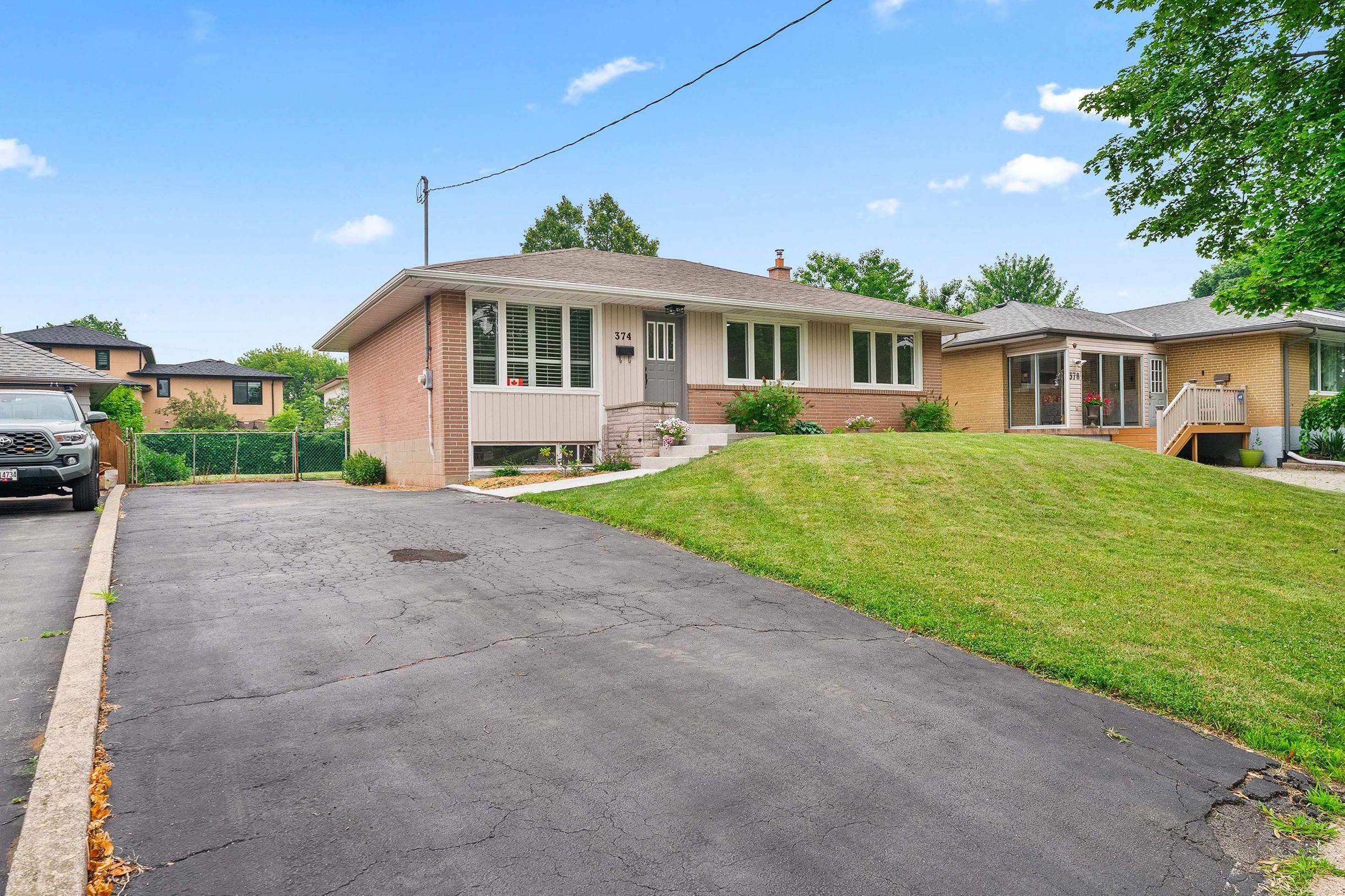 374 ST. AUGUSTINE DR, Oakville, ON L6K 3E9