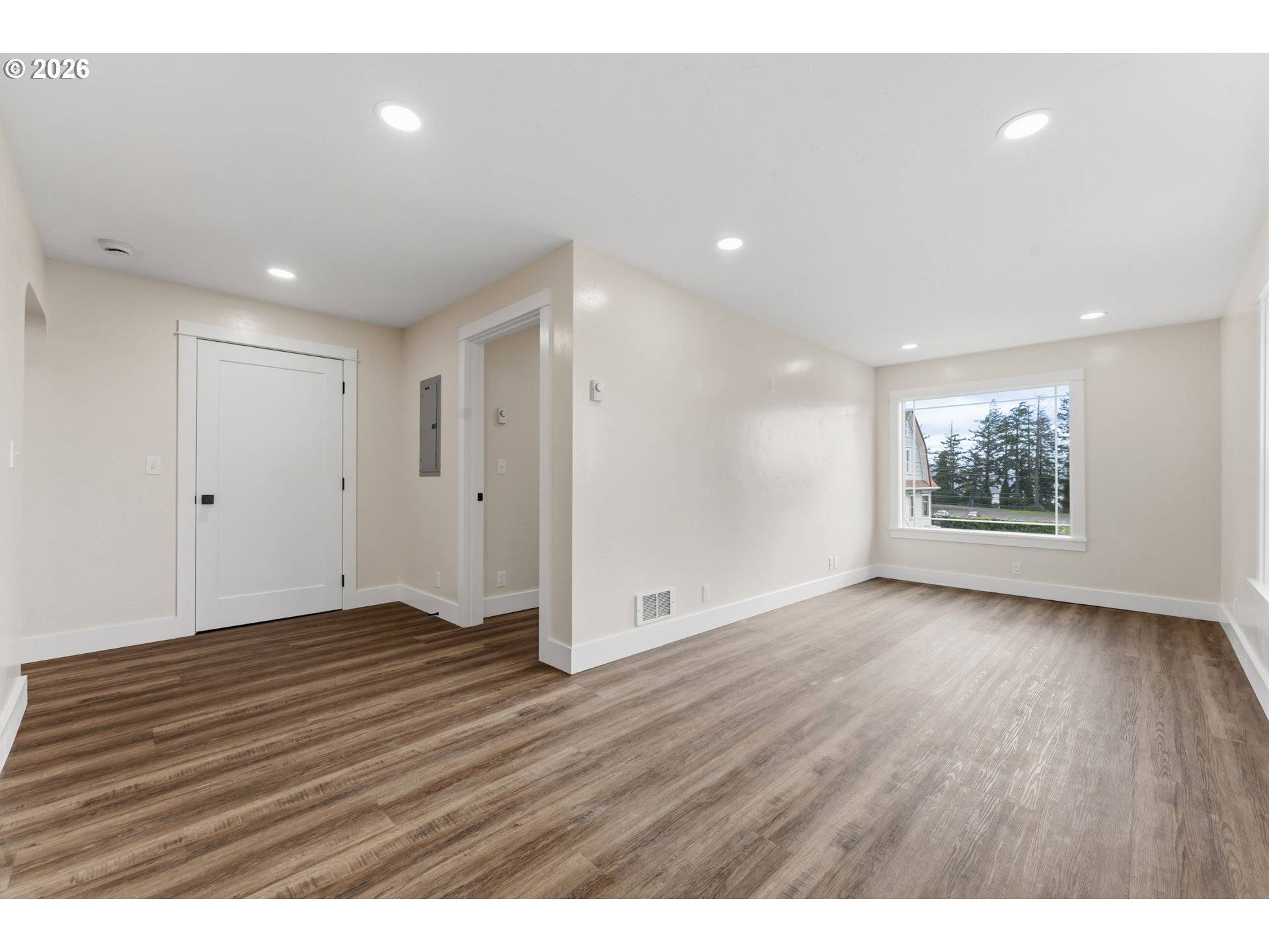 790 OREGON AVE, North Bend, OR 97459
