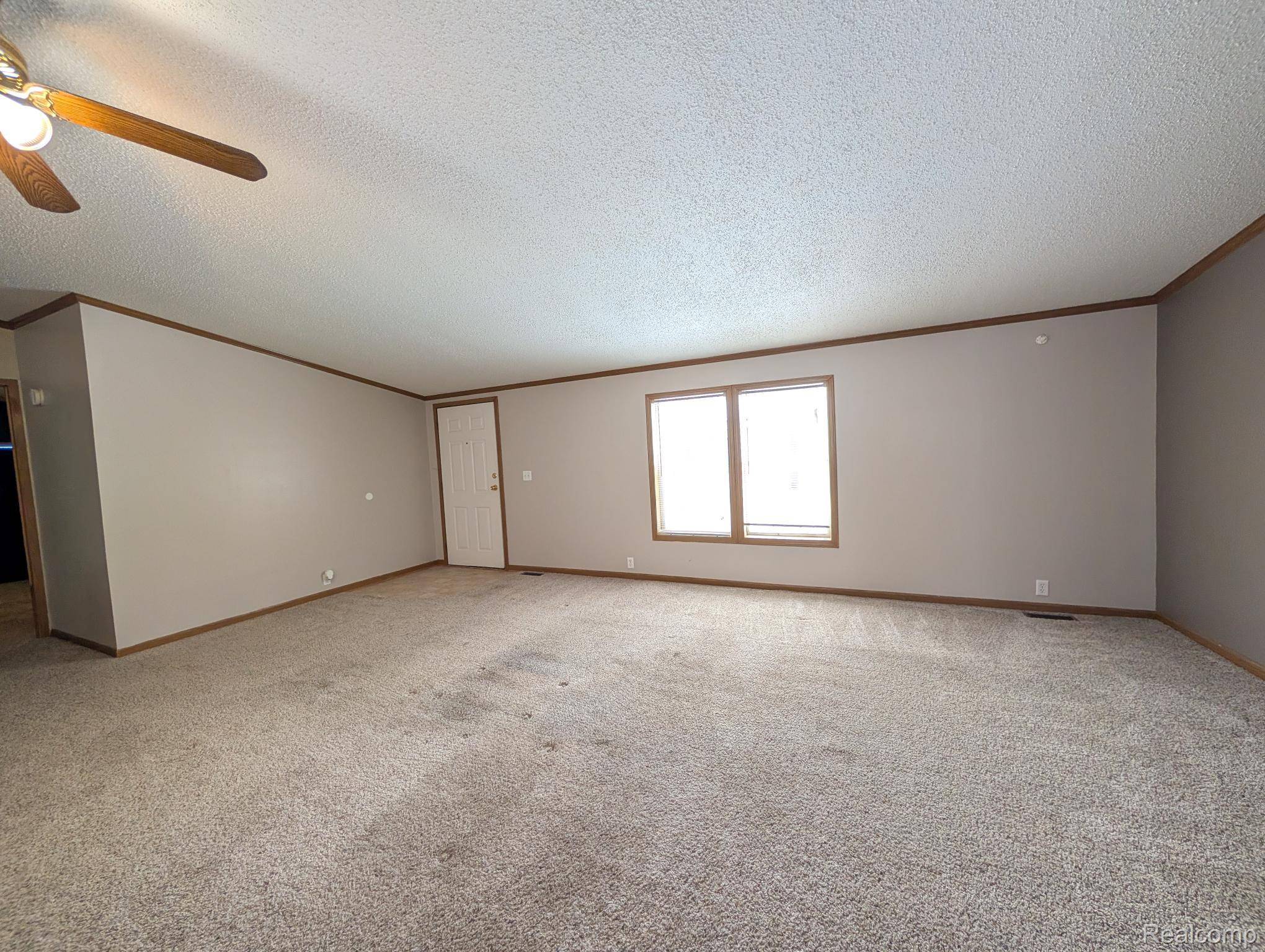 11413 Harbor CV, Fenton, MI 48430