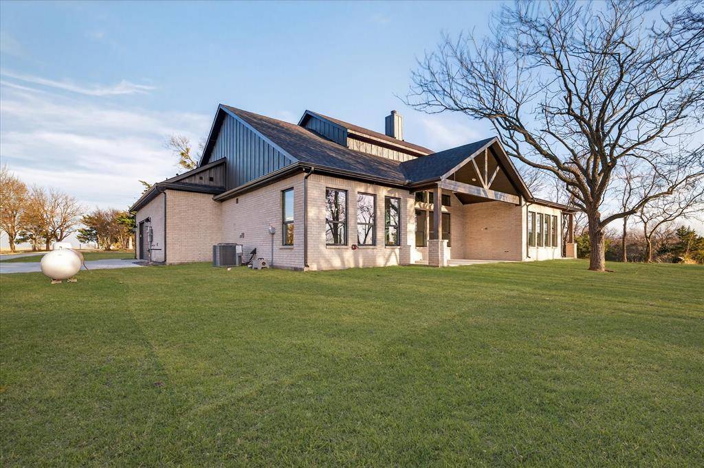 4187 County Road 570, Farmersville, TX 75442