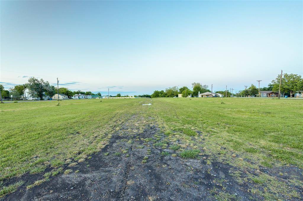 104 E Hubbard Road, Josephine, TX 75173