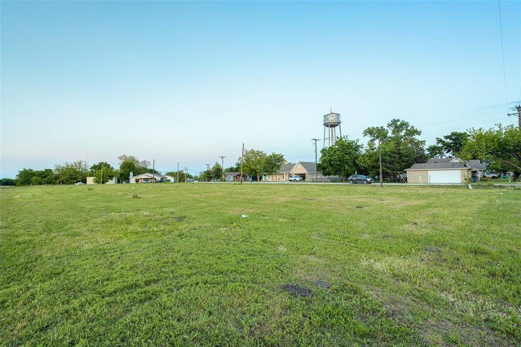 104 E Hubbard Road, Josephine, TX 75173