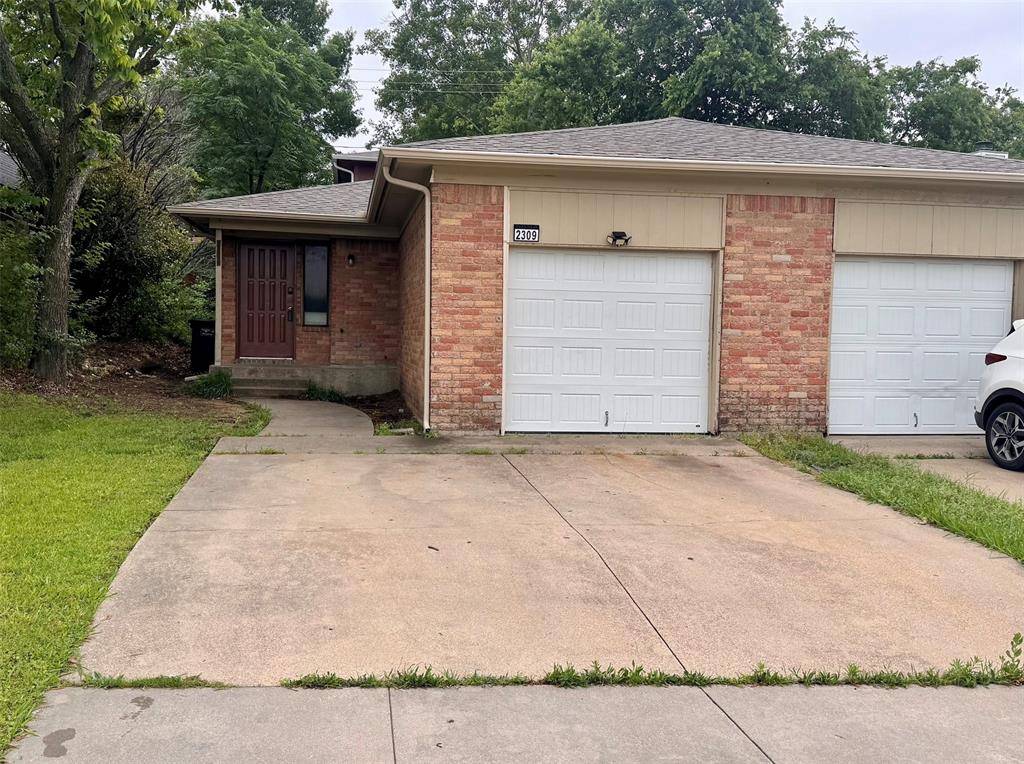 2309 Woodmont Trail, Fort Worth, TX 76133