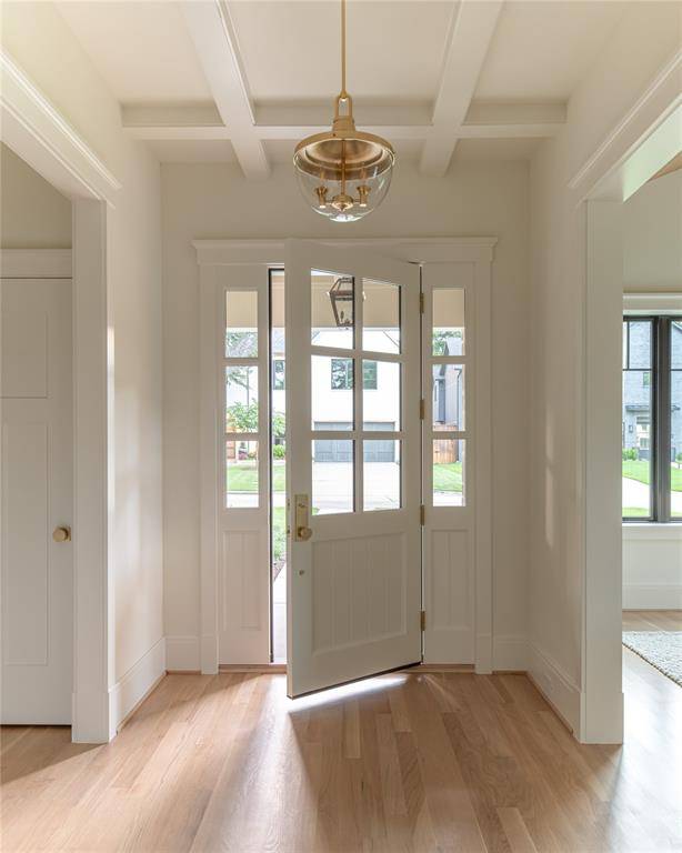 6954 Santa Maria Lane, Dallas, TX 75214