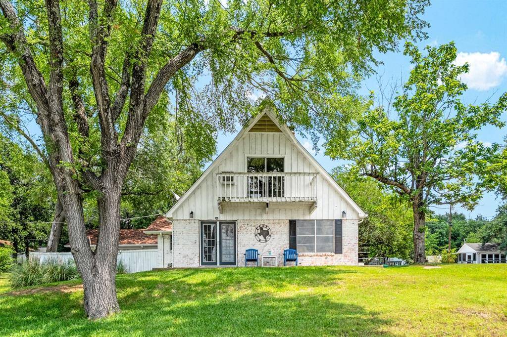 100 W Oak Acres Drive, Malakoff, TX 75148