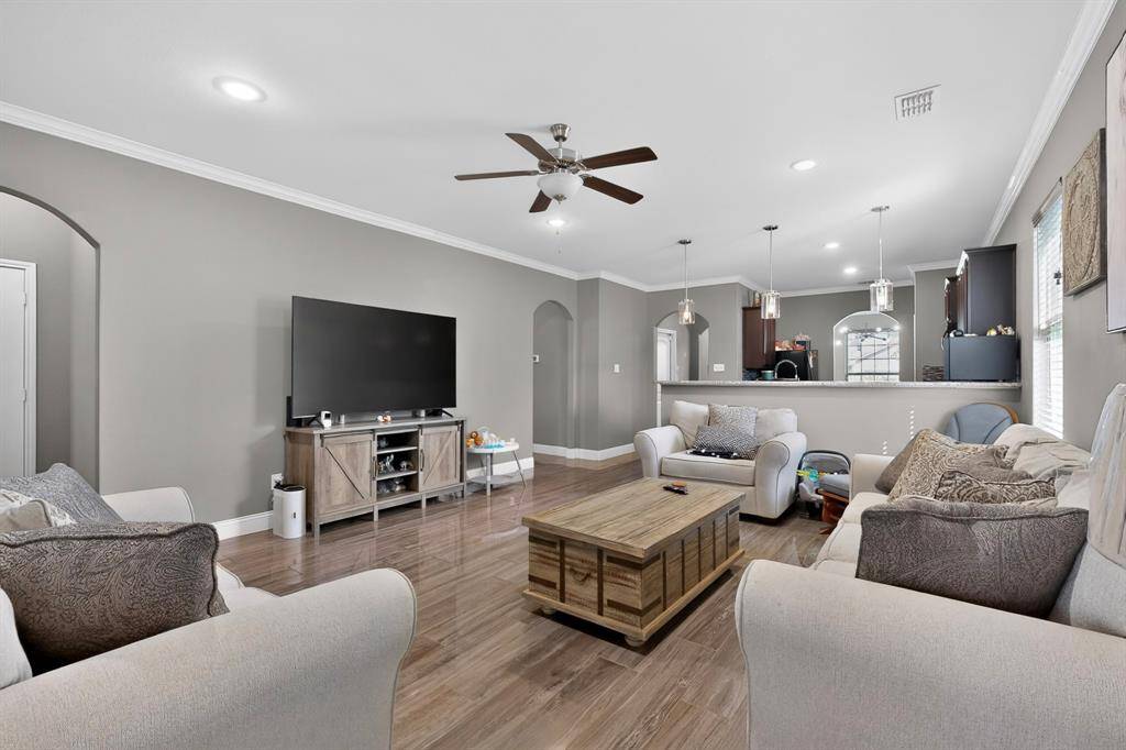 1423 Barrel Drive, Dallas, TX 75253
