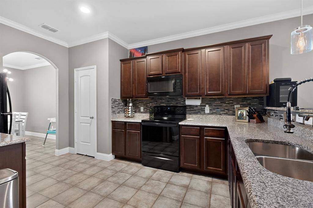 1423 Barrel Drive, Dallas, TX 75253