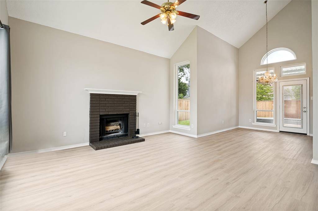 143 Cresthaven Drive, Rockwall, TX 75032