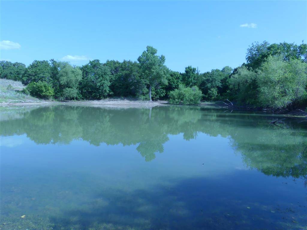 1691 W Alamo Road, Bowie, TX 76230