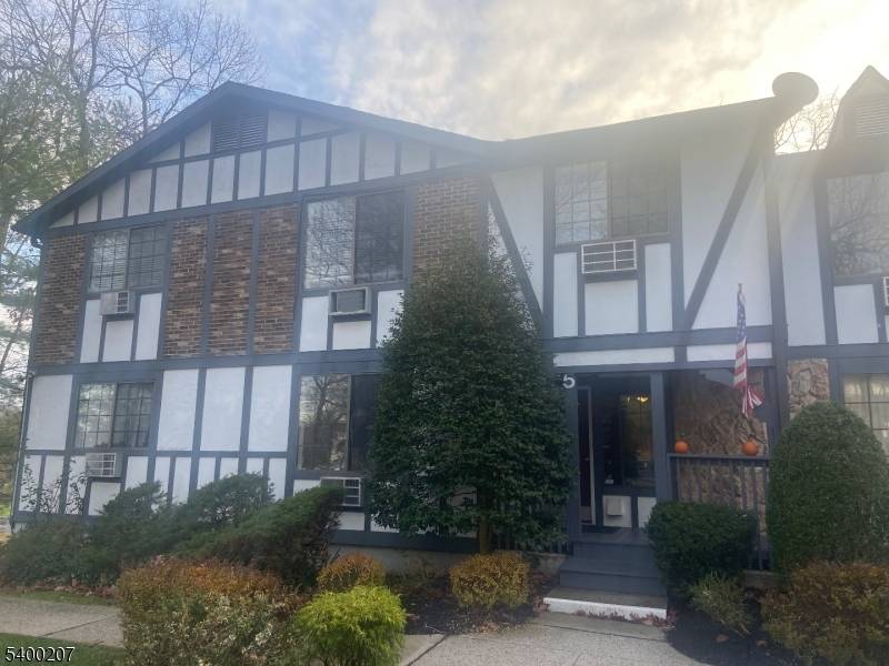 5G Terrace Dr, Chatham Twp., NJ 07928