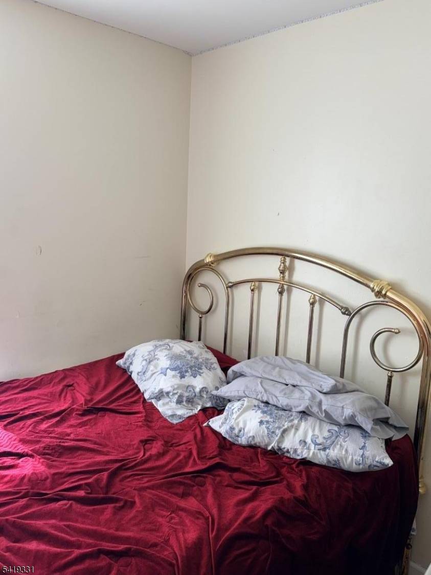 496 E 24Th St, Paterson City, NJ 07514