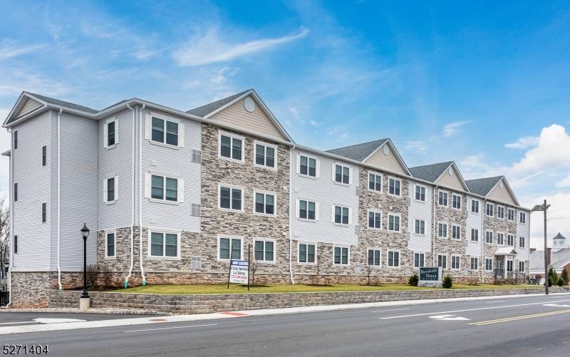 1025 RARITAN ROAD #401, Clark Twp., NJ 07066