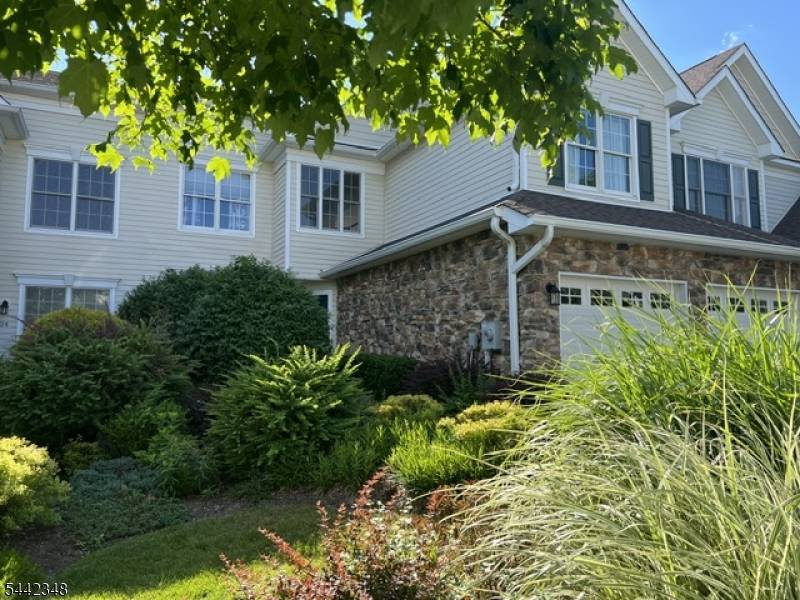 22 Briar Ct, Hardyston Twp., NJ 07419