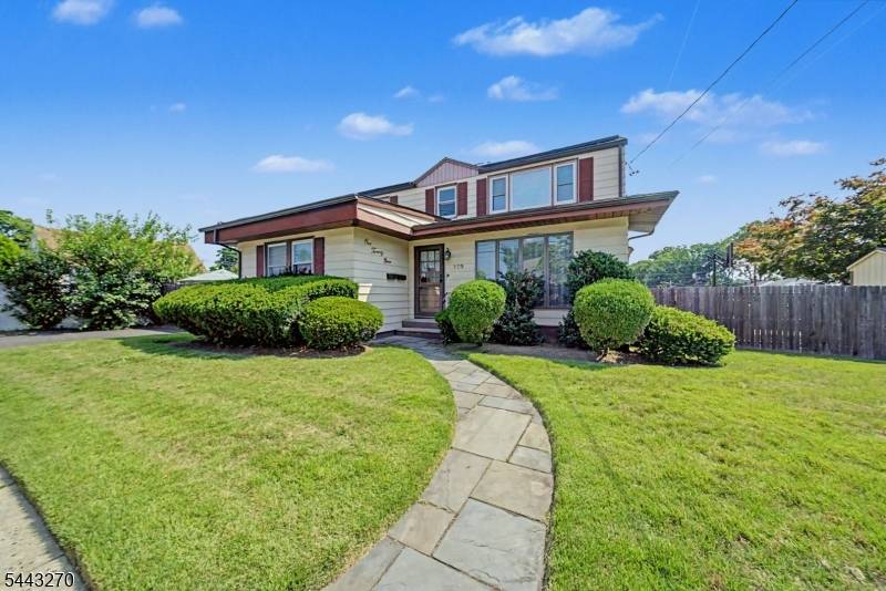 131 18Th Ave, Elmwood Park Boro, NJ 07407