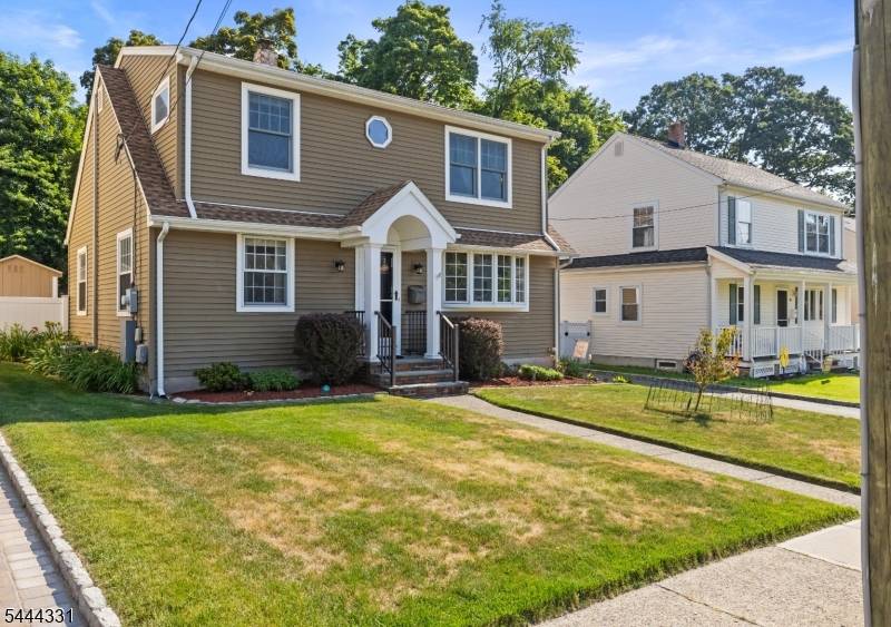 99 Lynwood Rd, Verona Twp., NJ 07044