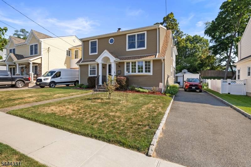 99 Lynwood Rd, Verona Twp., NJ 07044