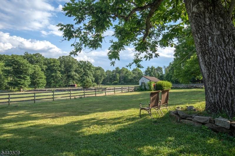 17 Hollow Brook Rd, Tewksbury Twp., NJ 07830
