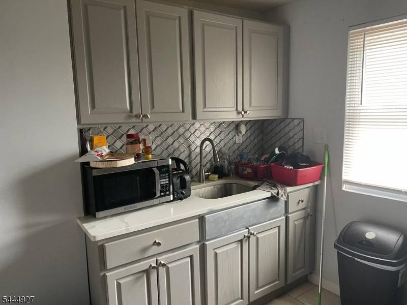 48 Dupont Pl, Irvington Twp., NJ 07111