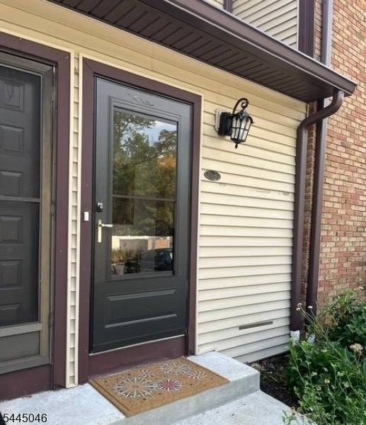 70-10 Prospect St, Metuchen Boro, NJ 08840