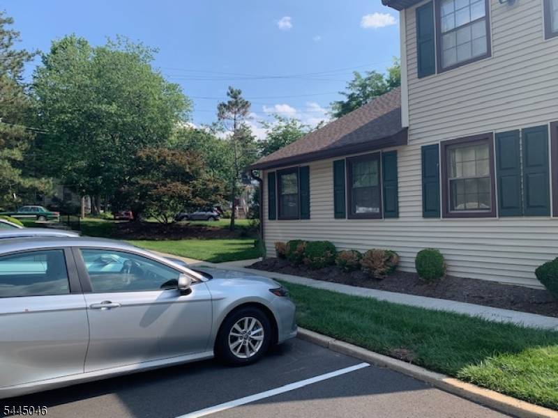 70-10 Prospect St, Metuchen Boro, NJ 08840
