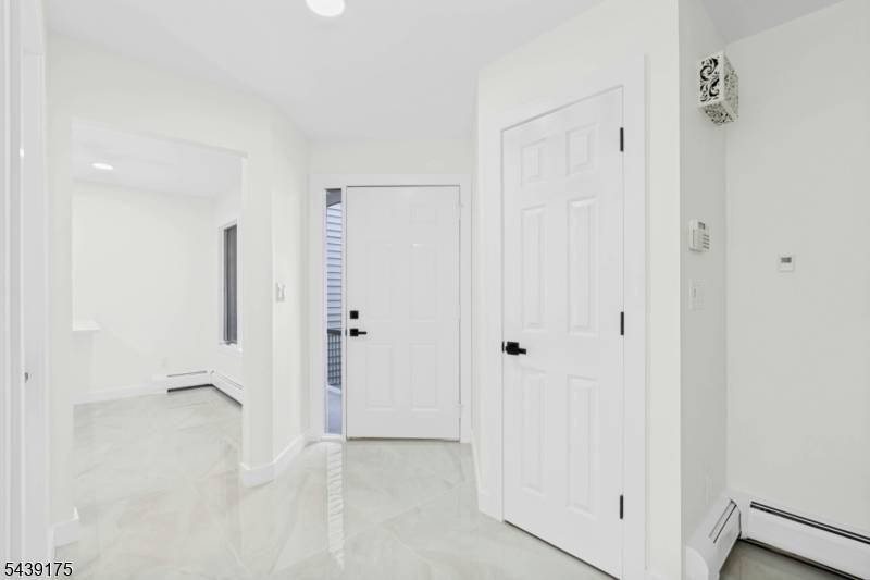 814 Hemlock Ct, Norwood Boro, NJ 07648