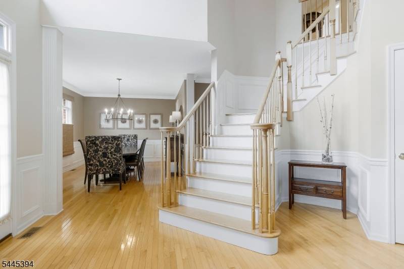 17 Sugarwood Way, Warren Twp., NJ 07059