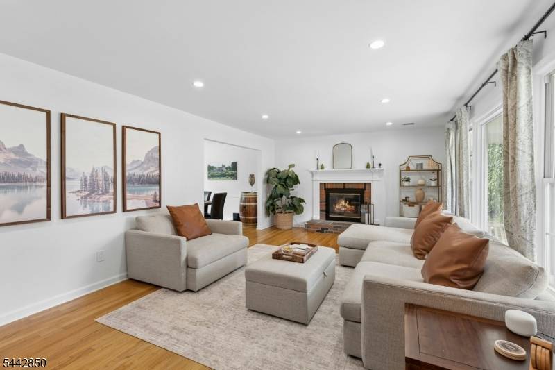 121 Rolling Hill Drive, Long Hill Twp., NJ 07946