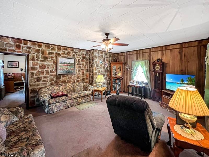 725 Sayre Ave, Phillipsburg Town, NJ 08865
