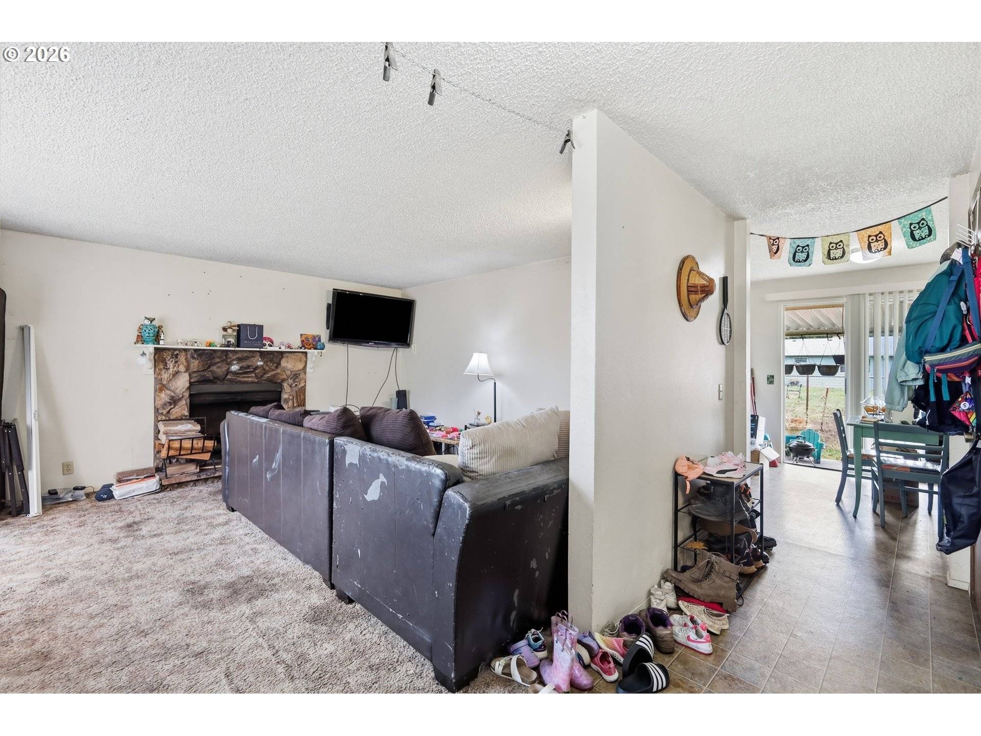 920 ECHO HOLLOW RD, Eugene, OR 97402